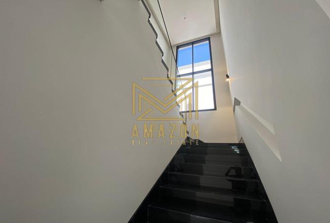 12027385 - صورة العقار 3