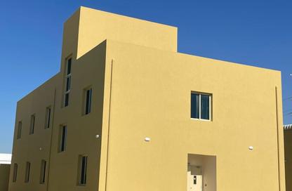سكن الموظفين - استوديو - 5 حمامات للايجار في سيح البانة - رأس الخيمة