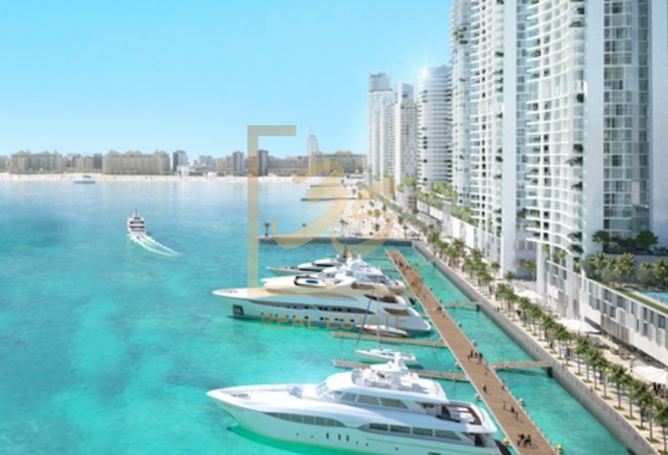 Spacious Layout | Investors Deal | Beach Access by 229540 