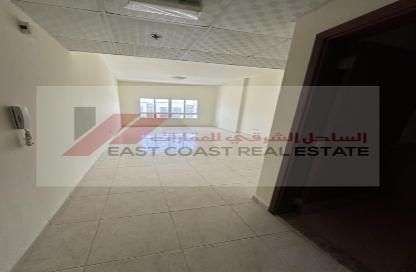 شقة - غرفة نوم - 2 حمامات للايجار في كورنيش الفجيرة - الفجيرة