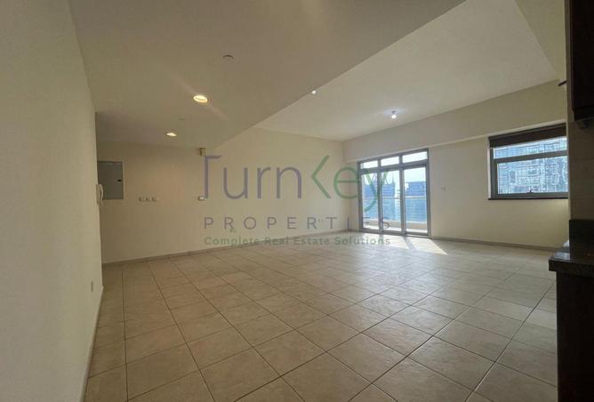 Spacious 1 BR | Good layout | Sea View| High floor