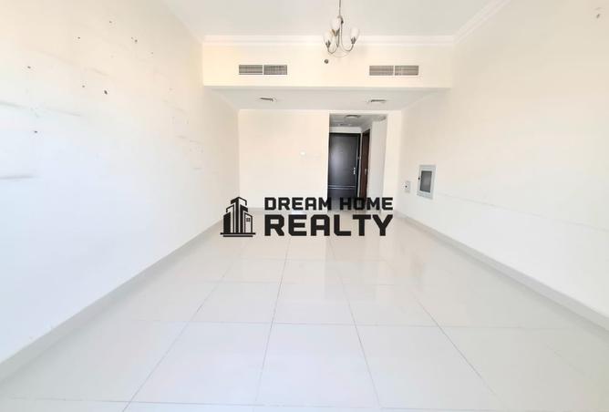 54480031 - Property Image 2