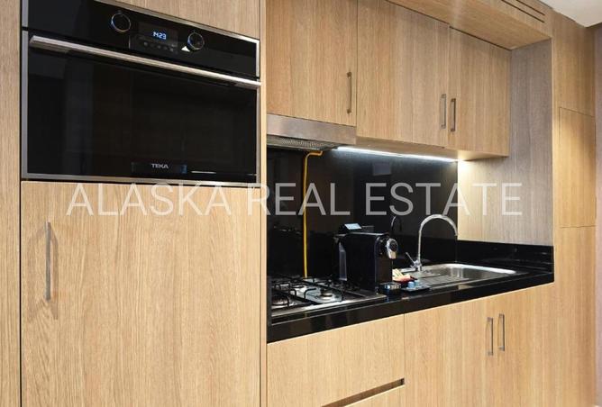 14325900 - Property Image 3