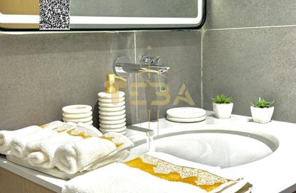 Apartment - 2 Bedrooms - 3 Bathrooms for sale in Ajman Creek Towers - Al Rashidiya 1 - Al Rashidiya - Ajman