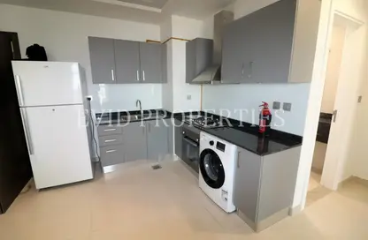 شقة - 1 حمام للايجار في العزيزي روي المتوسطي - الفرجان - دبي