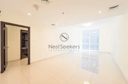 شقة - غرفة نوم - 2 حمامات للايجار في برج دوجا - شارع الشيخ زايد - دبي