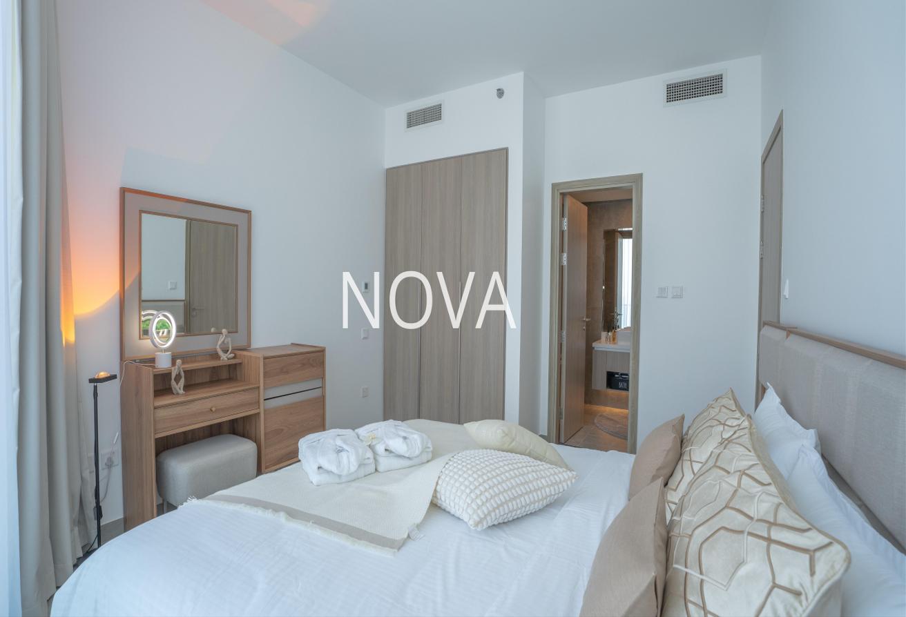 Bills Included! Serviced Sky High Luxury 1 BR photo 14