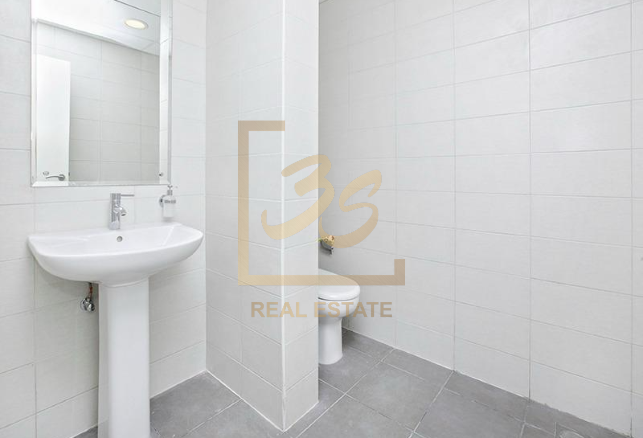 Investor Deal | Prime Location | Motivated Seller by 266909 