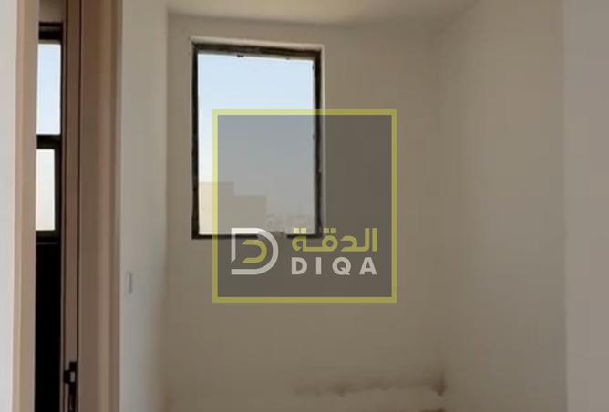 14381390 - Property Image 3