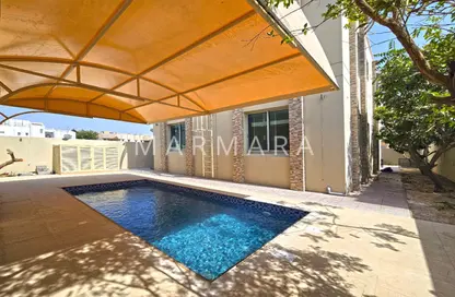 Villa - 5 Bedrooms - 5 Bathrooms for rent in Umm Suqeim 2 Villas - Umm Suqeim 2 - Umm Suqeim - Dubai