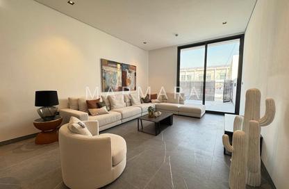 Villa - 3 Bedrooms - 4 Bathrooms for rent in Jumeirah 1 Villas - Jumeirah 1 - Jumeirah - Dubai