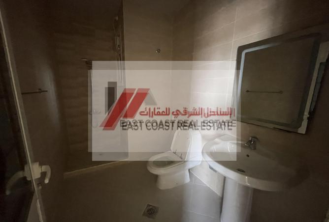 81932222 - Property Image 3