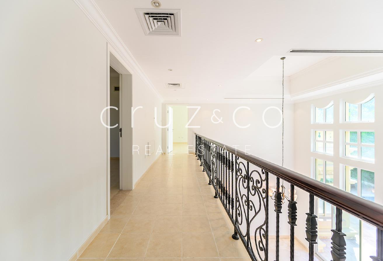 Monaco Style Home | Upgraded | Extended photo 19