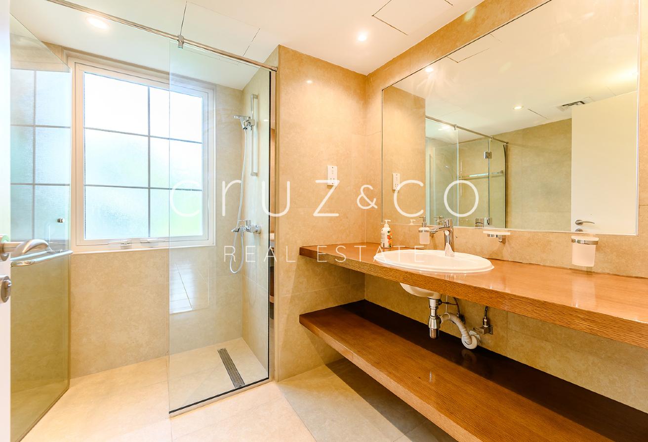 Monaco Style Home | Upgraded | Extended photo 22