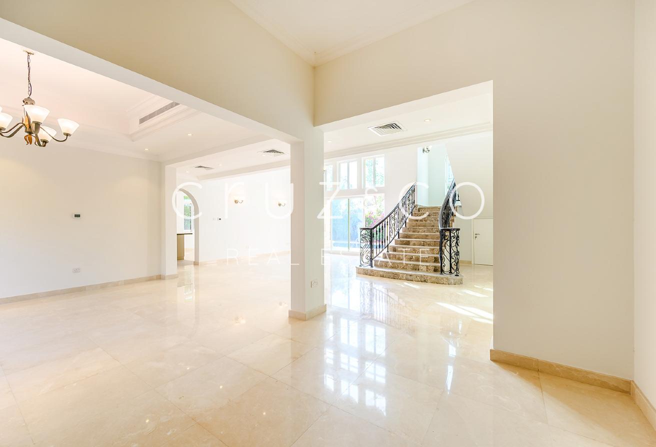 Monaco Style Home | Upgraded | Extended photo 3