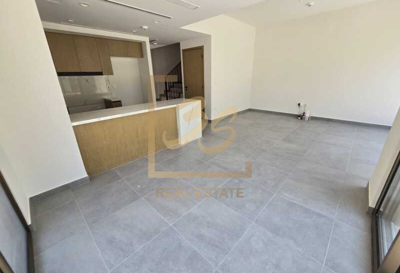 4BBrand New | Spacious Corner Villa | Huge Plot  by 270745 