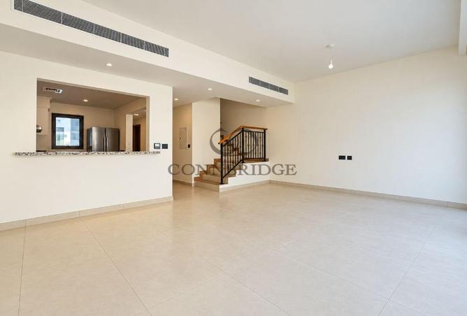 4-bed townhouse in Costa Brava 2 · Private garden — photo 2