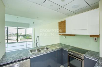 Apartment - 2 Bedrooms - 3 Bathrooms for rent in Al Marasy - Al Bateen - Abu Dhabi