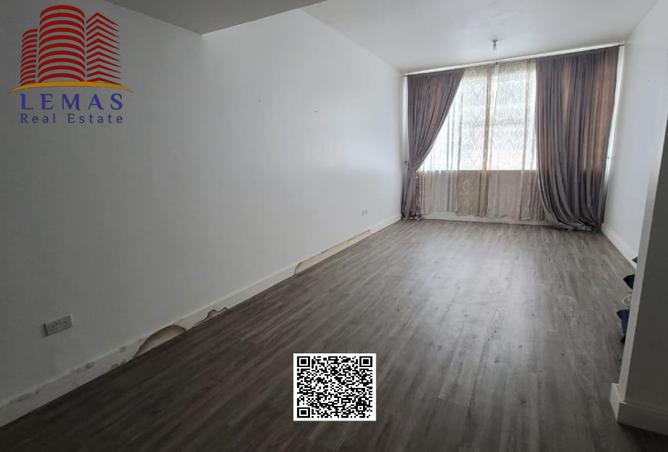 100428570 - Property Image 2