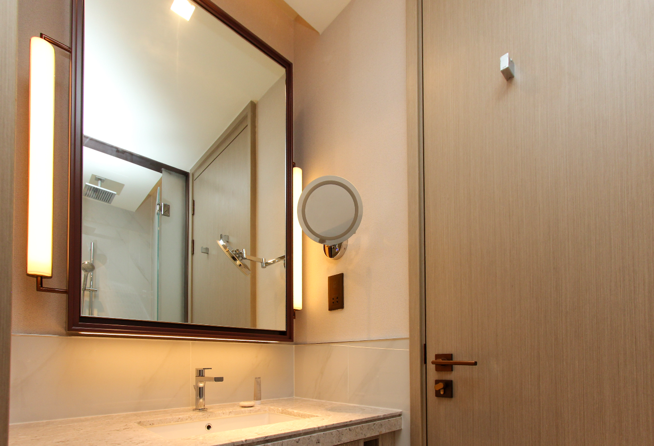 BURJ KHALIFA VIEW | LUXURY FURNISHED | LOW FLOOR