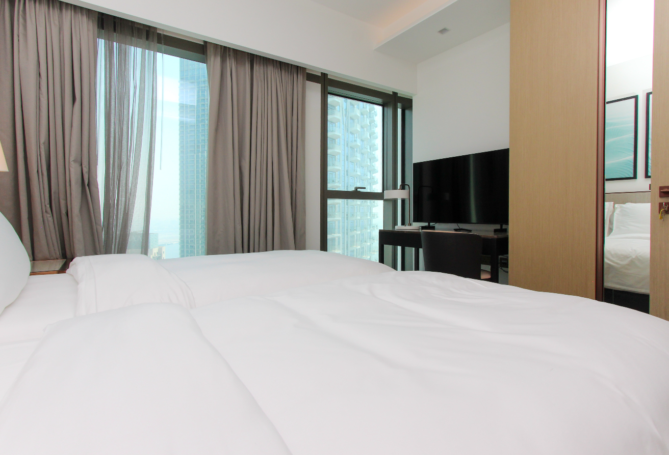 BURJ KHALIFA VIEW | LUXURY FURNISHED | LOW FLOOR