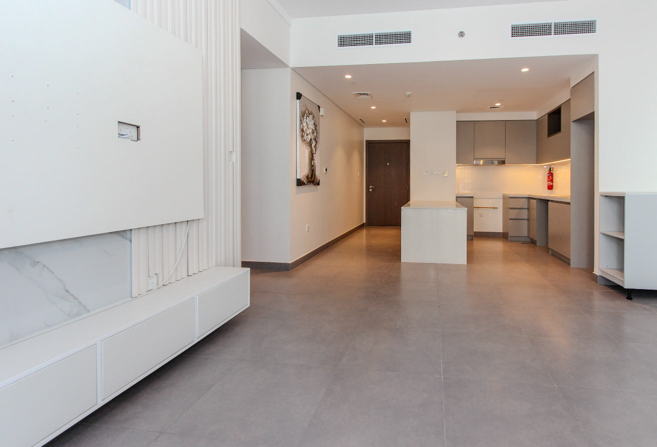 FACING CREEK BEACH | UPGRADED INTERIOR | RENTED