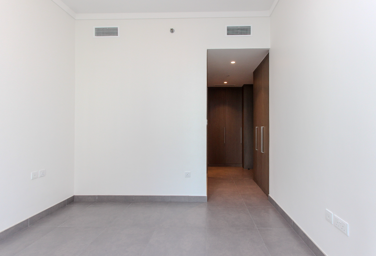 FACING CREEK BEACH | UPGRADED INTERIOR | RENTED