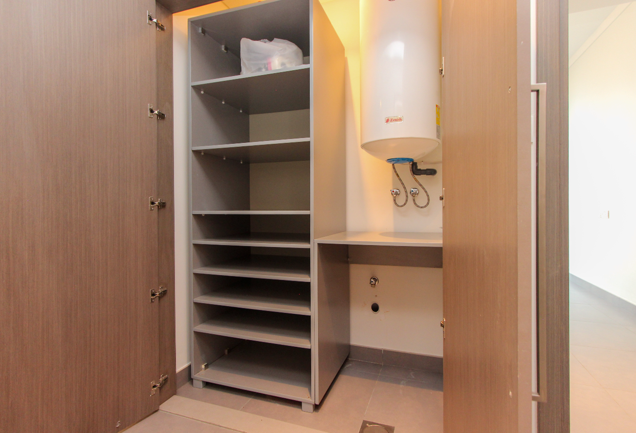 FACING CREEK BEACH | UPGRADED INTERIOR | RENTED