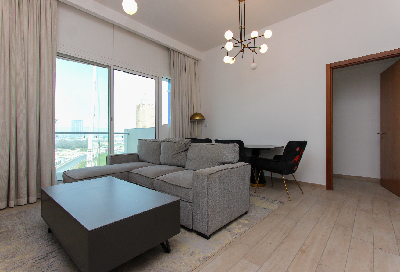 Fully Furnished | Ready to Move in | Large Layout