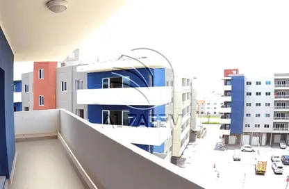 شقة - 3 غرف نوم - 4 حمامات للبيع في برج 21 - الريف داون تاون - الريف - أبوظبي