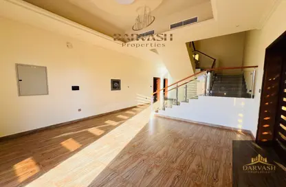 فيلا - 5 غرف نوم - 6 حمامات للايجار في الورقاء 3 - الورقاء - دبي