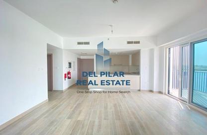 Apartment - 3 Bedrooms - 2 Bathrooms for rent in Waters Edge - Yas Island - Abu Dhabi