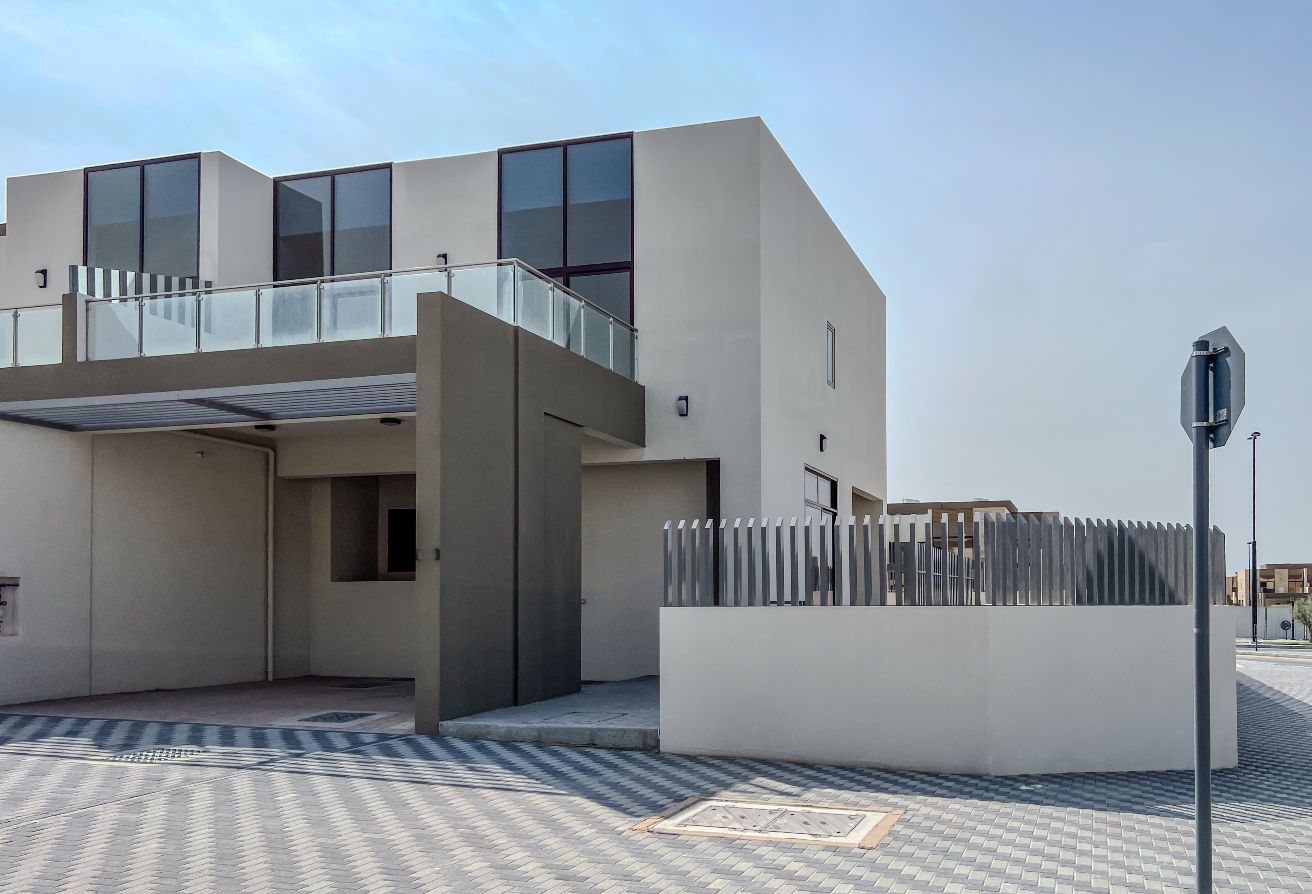 Corner Villa | Amazing Location | Landscaped