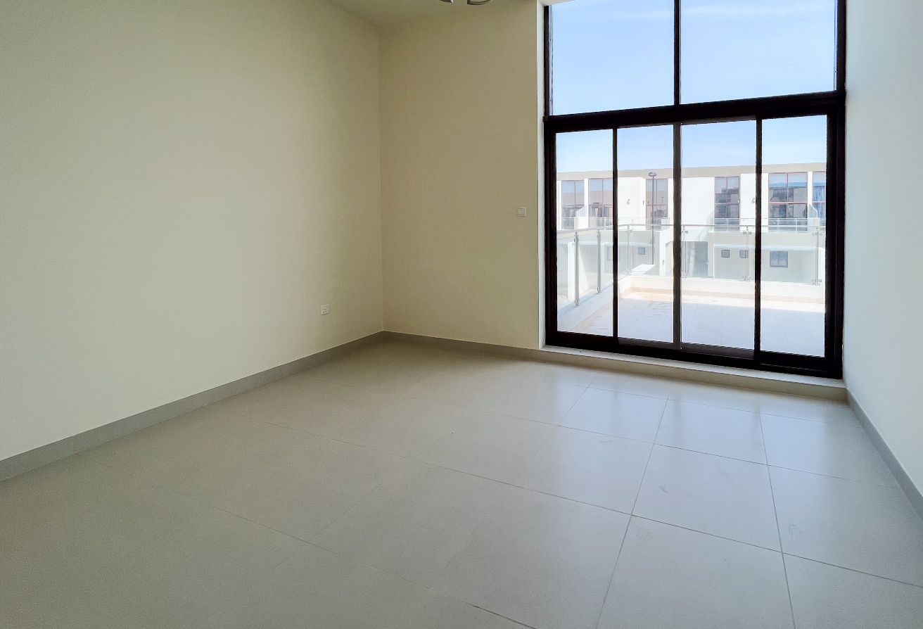 Corner Villa | Amazing Location | Landscaped