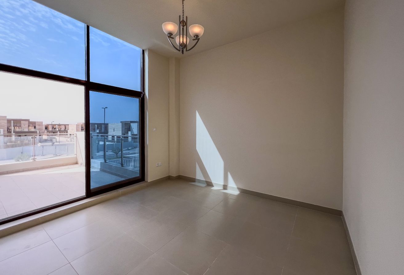 Corner Villa | Amazing Location | Landscaped