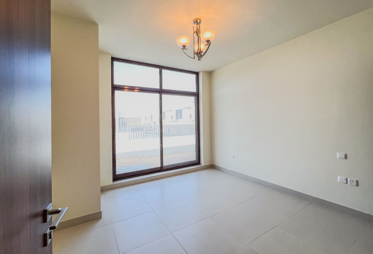 Corner Villa | Amazing Location | Landscaped