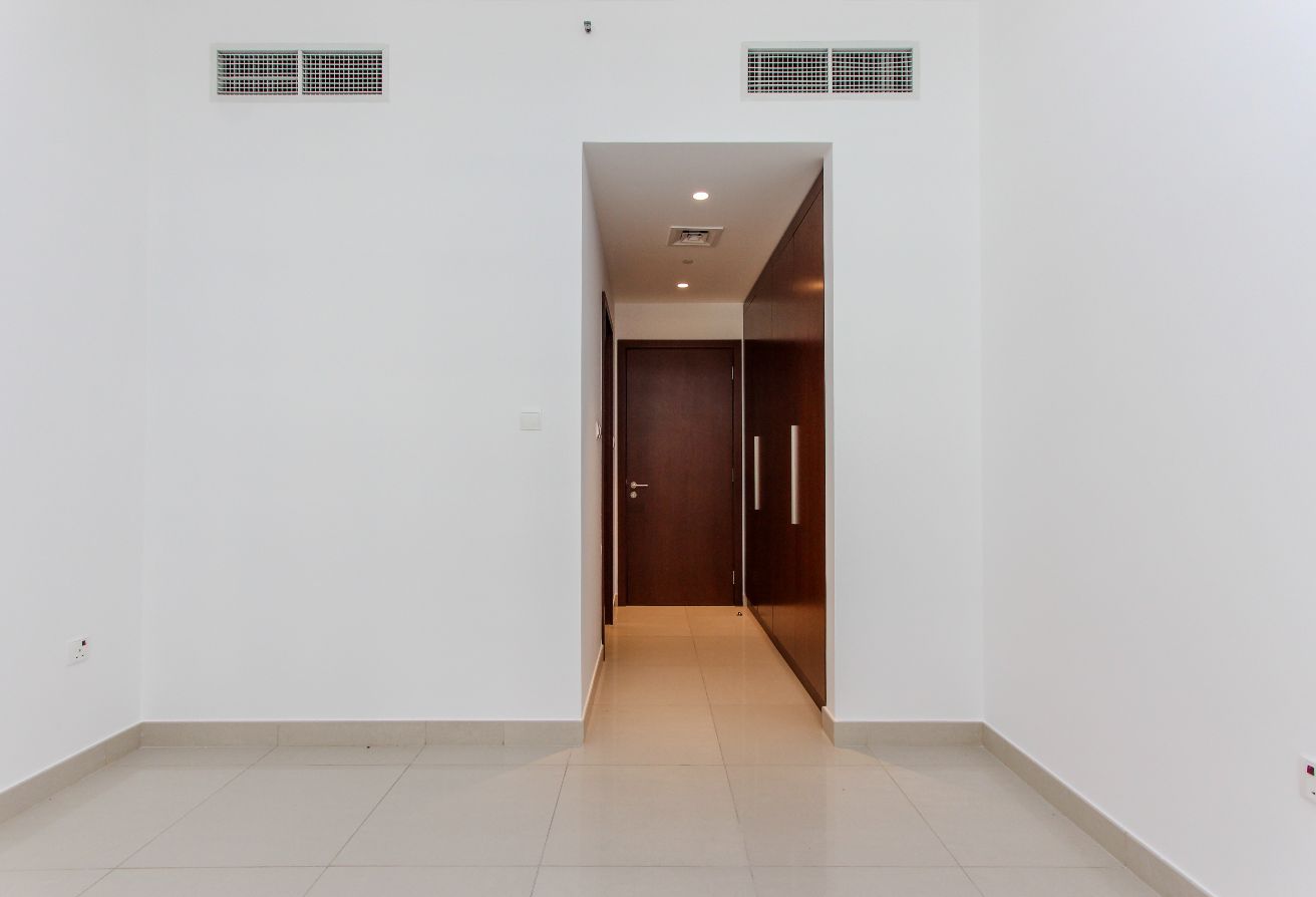 Vacant | Chiller Free | Unfurnished