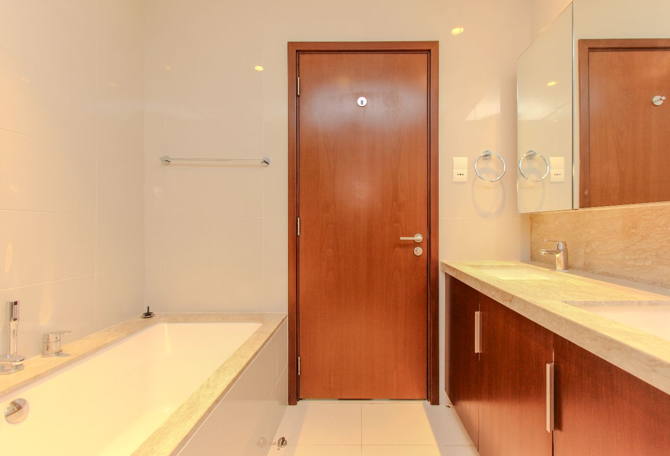 Vacant | Chiller Free | Unfurnished