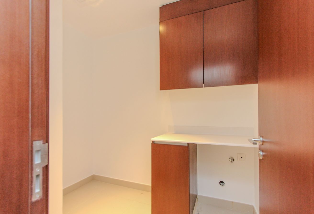 Vacant | Chiller Free | Unfurnished