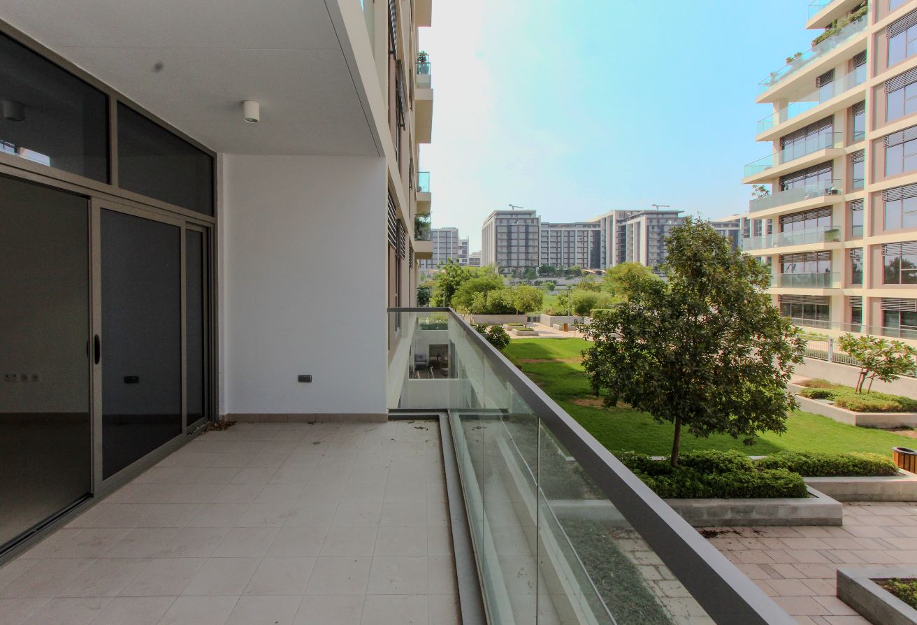 Vacant | Chiller Free | Unfurnished