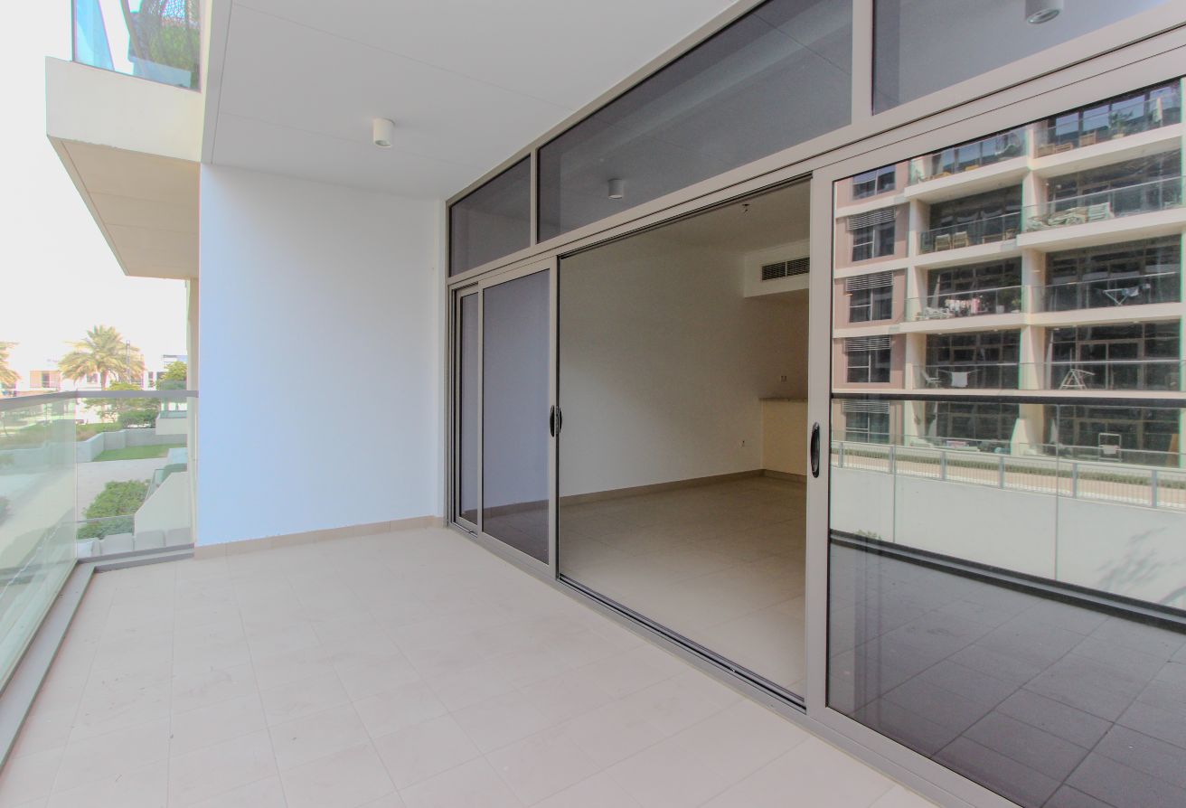 Vacant | Chiller Free | Unfurnished