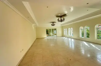 Villa - 5 Bedrooms - 5 Bathrooms for rent in The Centro - The Villa - Dubai