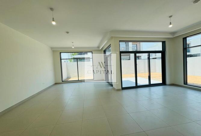 14204892 - Property Image 2