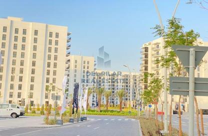 Apartment - 1 - 2 for sale in Waters Edge - Yas Island - Abu Dhabi
