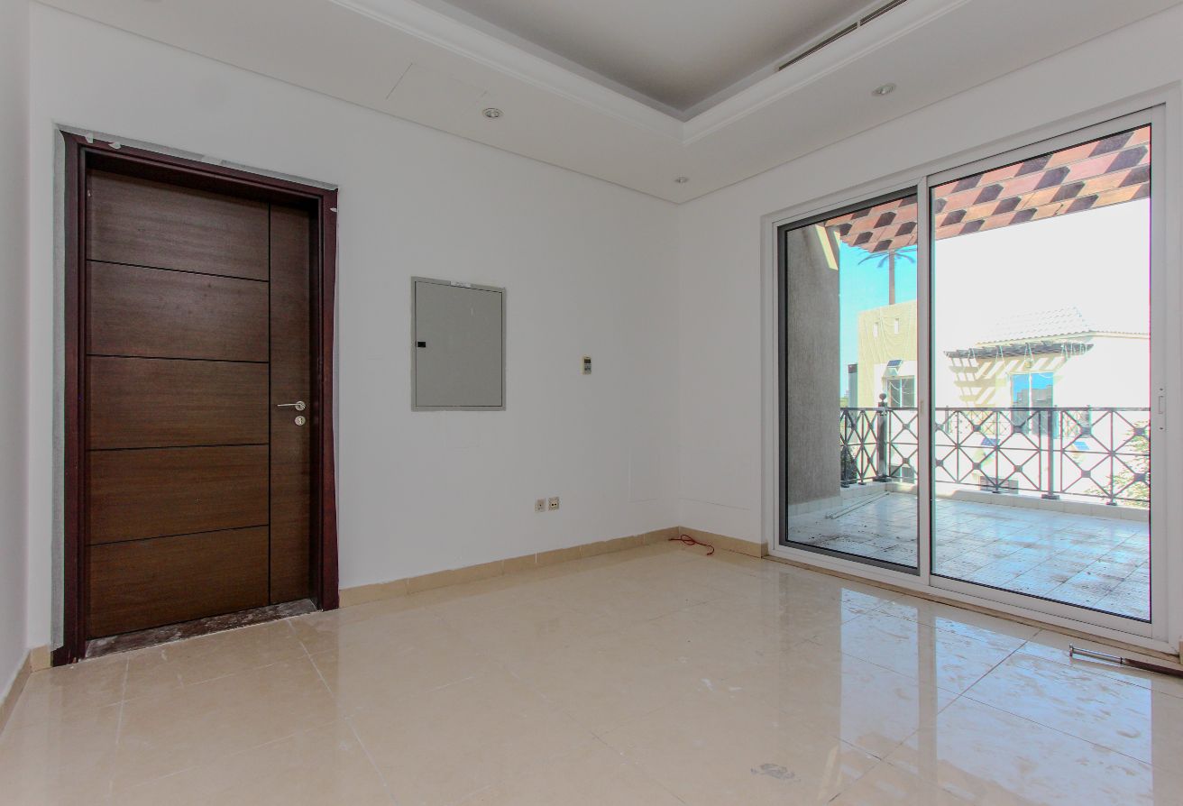 Stand Alone C Villa | Closed Kitchen | Vacant