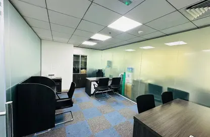 مكتب للايجار في برج كلوفر - الخليج التجاري - دبي
