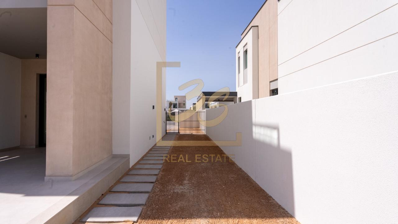 Single Row | Multiple Units Available by 266909 
