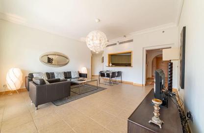 Apartment - 2 Bedrooms - 2 Bathrooms for rent in Al Shahla - Shoreline Apartments - Palm Jumeirah - Dubai