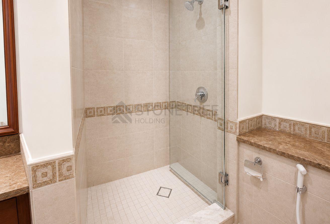 Spacious 2 BR | Prime Location photo 12