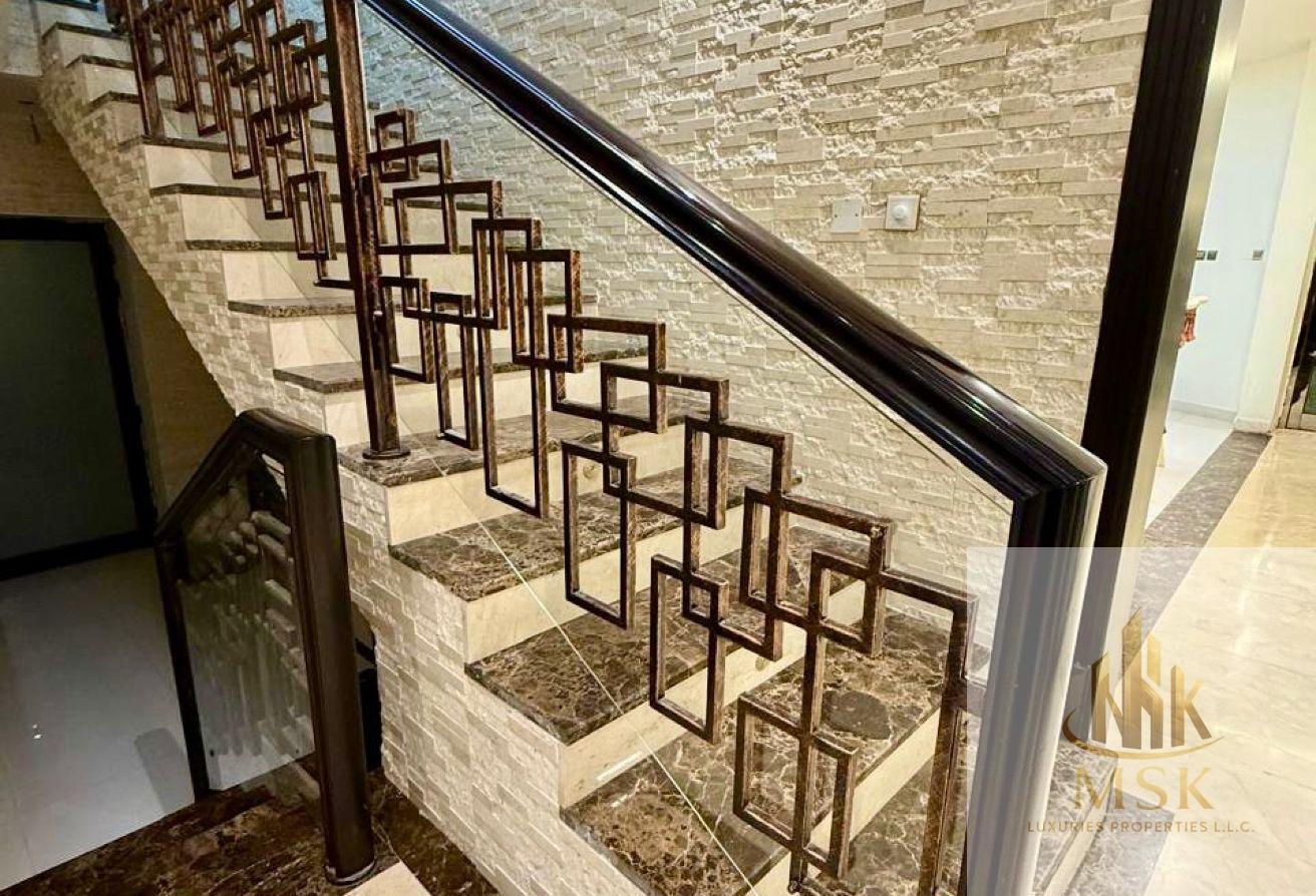 6 BR Villa with Private Garden in Al Quoz photo 9